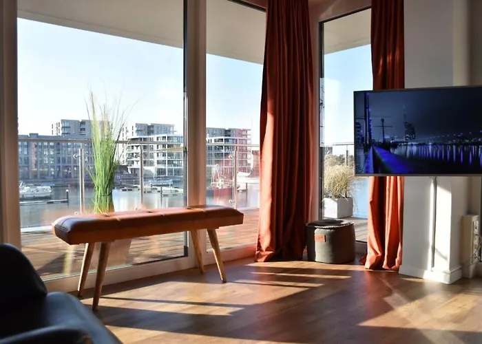 Loft Port Marina 26